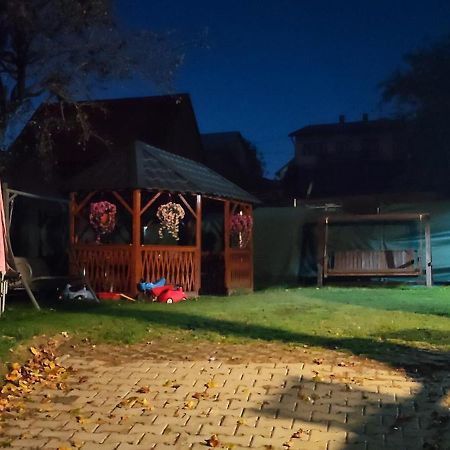 Chata u kolára Malatina Exterior foto